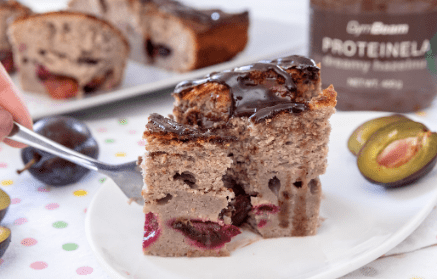 Fitness Συνταγή: Mug cake δαμάσκηνο