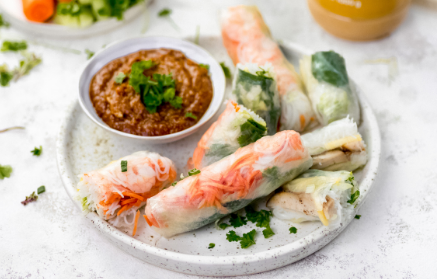 Fitness Συνταγή: Γρήγορα Spring Rolls με λαχανικά και γαρίδες